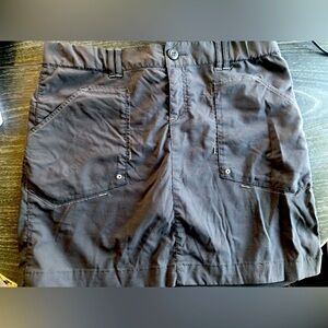 Eddie Bauer Active Fit Black Gray Skirt with Shorts size M
